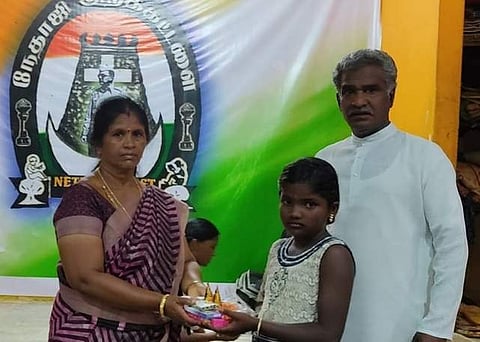'சமூக சேவை, எழுத்துப் பணிக்கு காதல் மனைவிதான் காரணம்'