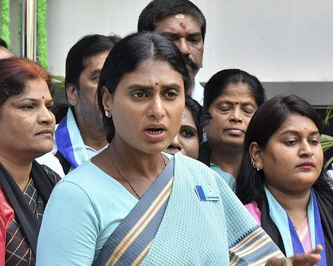தெலங்கானாதான் இந்தியாவின் ஆப்கானிஸ்தான்; கேசிஆர் தலிபான் - ஒய்.எஸ்.ஷர்மிளா கடும் விமரிசனம்!