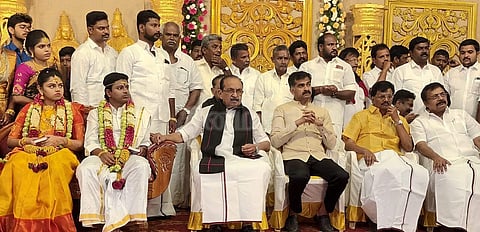 திருமண விழாவில் வைகோ