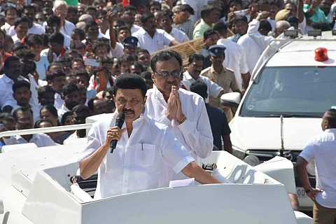 சம்பத் நகரில் பிரசாரம் மேற்கொண்ட முதல்வர் மு.க.ஸ்டாலின்.