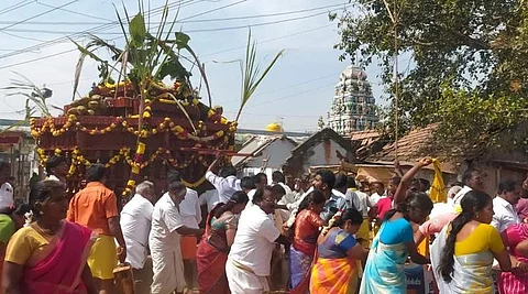 வாழப்பாடி ஸ்ரீ சென்றாய பெருமாள் தேர் வெள்ளோட்டத்தில் கலந்து கொண்ட பக்தர்கள்.
