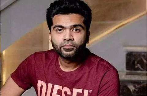 சிம்புவா இது? வைரல் புகைப்படம்!