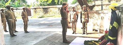 சங்ககிரியில் தீயணைப்போா் தியாகிகள் தினம் கடைப்பிடிப்பு