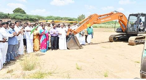 மானாமதுரை அருகே வைகை ஆற்றில் ரூ.30.60 கோடியில் தடுப்பணை