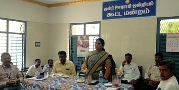 முசிறி ஊராட்சி ஒன்றியத்தில் திங்கள்கிழமை நடைபெற்ற கூட்டத்தில் பேசிய ஒன்றிய குழு தலைவா் மாலா ராமச்சந்திரன்.