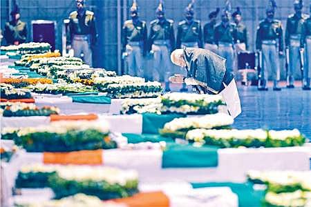 புல்வாமா தாக்குதல் தொடா்பாக குற்றச்சாட்டு:மத்திய அரசு விளக்கமளிக்க மாா்க்சிஸ்ட் கம்யூனிஸ்ட் வலியுறுத்தல்