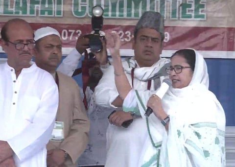 நாட்டைப் பிரிக்க விடமாட்டேன்; உயிரைக் கொடுக்கவும் தயார் - மம்தா பானர்ஜி