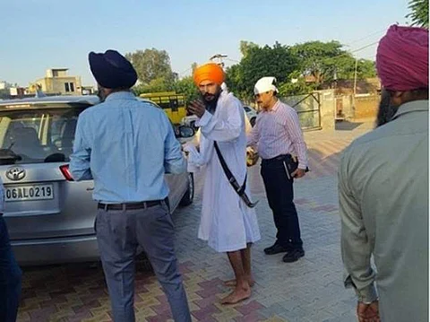 காலிஸ்தான் பிரிவினைவாதி அம்ரித்பால் சிங் கைது