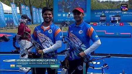 உலகக் கோப்பை வில்வித்தை:இரட்டைத் தங்கம் வென்ற இந்தியா