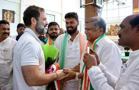 காங்கிரஸில் இணைந்த பிறகு ராகுல் காந்தியை சந்தித்த ஜெகதீஷ் ஷெட்டர்