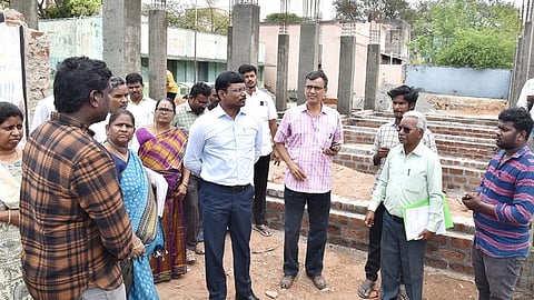தண்டராம்பட்டில் ரூ.1.73 கோடியில் வளா்ச்சிப் பணிகள் மாவட்ட ஆட்சியா் ஆய்வு