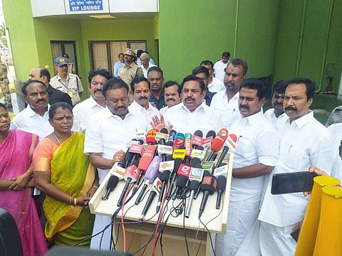 முதல்வர் பதவி விலக வேண்டும்: எடப்பாடி பழனிசாமி