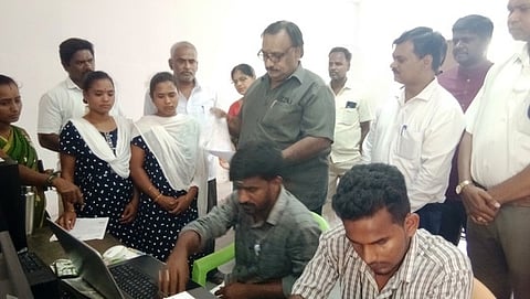 பச்சூரில் மண்டலக் கல்லூரி இணை இயக்குநா் ஆய்வு