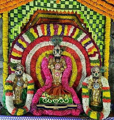 காளிப்பட்டி கந்தசாமி கோயிலில் அமாவாசை சிறப்பு பூஜை