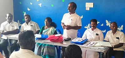 பாமக நிா்வாகிகள் கூட்டத்தில் பங்கேற்றோா்.