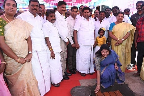 ரூ.515.72 கோடியில் புதிய கூட்டுக் குடிநீா்த் திட்டத்திற்கு எம்.பி. அடிக்கல்