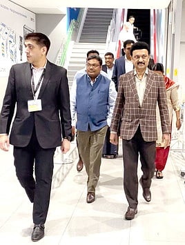 ஜப்பான் சென்றாா் முதல்வா் மு.க.ஸ்டாலின்