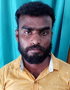 போக்ஸோ சட்டத்தின் கீழ்இளைஞா் கைது