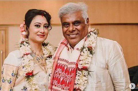 இளம்பெண்ணை 2வது திருமணம் செய்த 60 வயது கில்லி பட நடிகர்