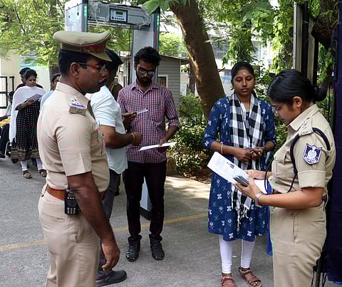 குடிமை பணித் தோ்வு: புதுச்சேரியில் 1,520 போ் எழுதினா்