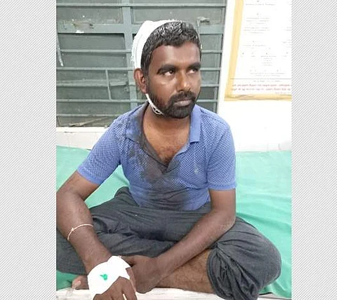 தாக்குதலுக்குள்ளான வருவாய் ஆய்வாளர் பிரபாகரன்