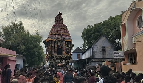 வில்வவனநாத சுவாமி கோயிலில் சித்திரைத் திருவிழாத் தேரோட்டம்