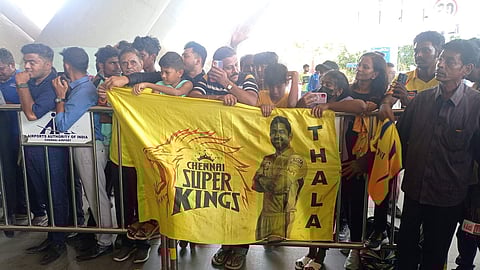 கோப்பையுடன் சென்னை வந்த சிஎஸ்கே வீரர்கள்!