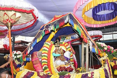 பிரம்மோற்சவம் 5-ஆம் நாள்: மோகினி அவதாரத்தில் உலா வந்த கோவிந்தராஜ சுவாமி