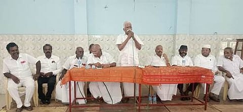 பொதுக் குழுக் கூட்டத்தில் பேசிய மாநில தலைவா் த. வெள்ளையன்.