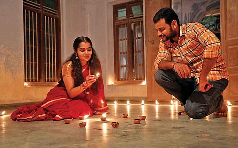 தொன்மத்தின்  சாயல் படிந்த பேய் !