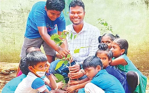 நீரின்றி அமையாது உலகு
