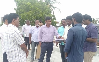 வாழப்பாடியில் ஆய்வு மேற்கொண்ட பேரூராட்சி இயக்குநா் கிரண் குராலா, அதிகாரிகள்.