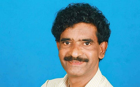 மனப்பாடத்தில் சாதிக்கும் ஆசிரியர்!