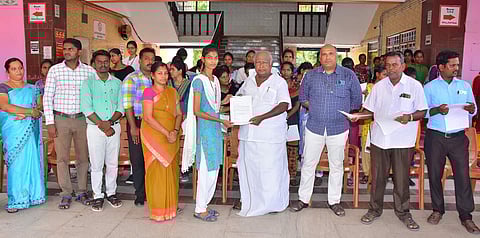 கல்லூரி மாணவிகளுக்குபணி நியமன ஆணை