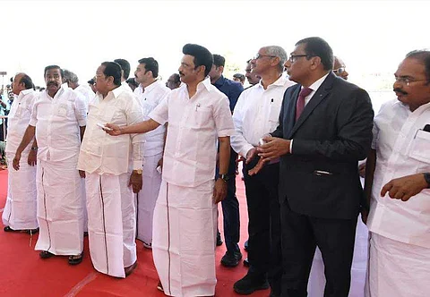 சேலத்தில் ஈரடுக்கு பேருந்து நிலையம்: முதல்வர் திறந்து வைத்தார்