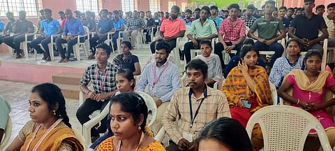 மாணவா்களுக்கு சைபா் கிரைம் விழிப்புணா்வு