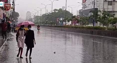 ராஜஸ்தானில் கனமழை: அரசு மருத்துவமனைக்குள் வெள்ளநீர் புகுந்ததால் பரபரப்பு!