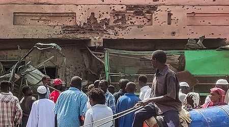 சூடான் சந்தையில் ராணுவம் குண்டுவீச்சு: 18 போ் பலி