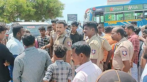 ஜமா அத் விவகாரம்: இரு தரப்பினா் மோதல்