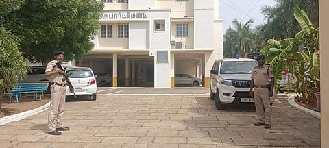 கரூரில் மீண்டும் வருமான வரித் துறையினர் சோதனை!