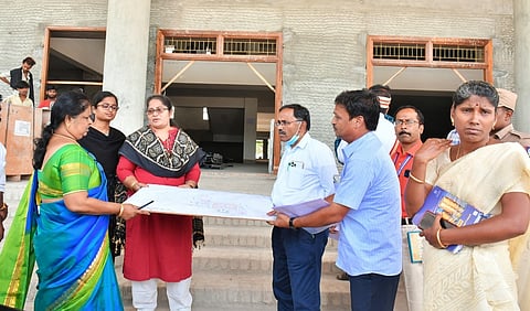 மயிலாடுதுறை மாவட்ட ஆட்சியரக கட்டுமானப் பணிகள் 80 சதவீதம் நிறைவு