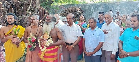 திருவாலீஸ்வரா் கோயிலில் நடைபெற்ற பாலாலய பூஜை.