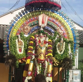 குதிரை வாகனத்தில் சென்னகேசவ பெருமாள் உலா