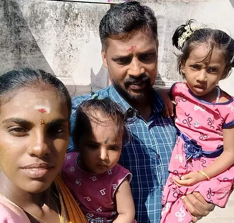 மனைவி கீர்த்திகா, குழந்தைகளுடன் கலைவாணன்