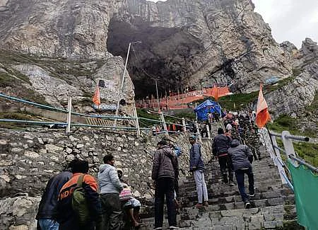 காஷ்மீரில் கனமழை: அமர்நாத் பயணிகள் அவதி!