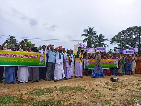 கீழ்பவானி கான்கிரீட் திட்டத்துக்கு எதிர்ப்பு: விவசாயிகள் போராட்டம் 