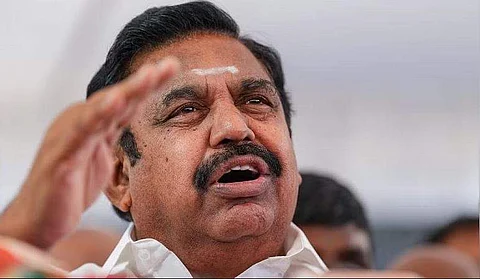 காய்ச்சல் தடுப்பு சிறப்பு முகாம் நடத்தப்பட வேண்டும்: இபிஎஸ் வலியுறுத்தல்