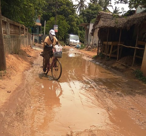 ‘4 ஆண்டுகள் ஆகியும் மந்தகதியில் பொன்னேரி புதை சாக்கடை திட்டப் பணிகள்’: பொதுமக்கள் அவதி
