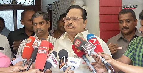 மேக்கேதாட்டு விவகாரம்: தில்லி புறப்பட்டார் துரைமுருகன்!