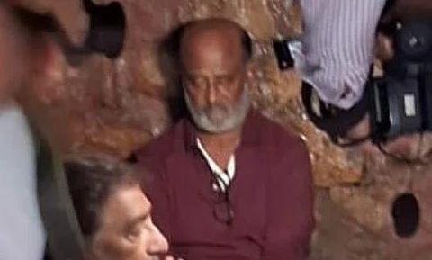 பாபா குகையில் ரஜினி!